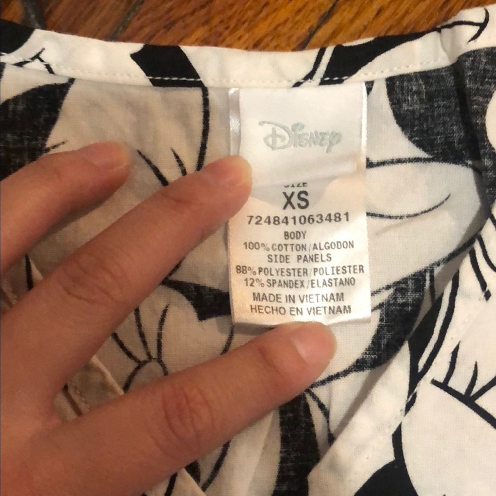 Mickey Mouse scrub top - Picture 2 of 4